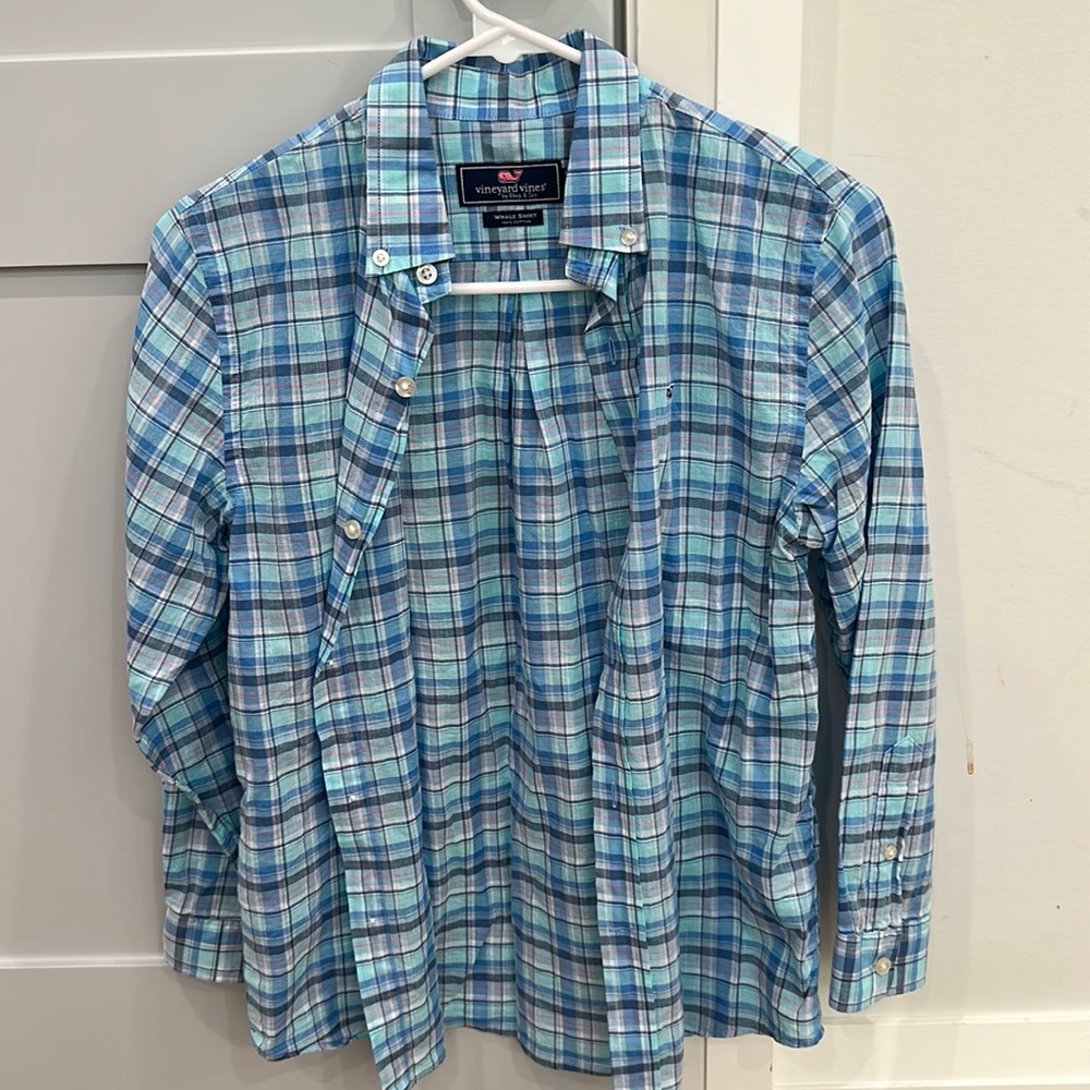 Vineyard Vines boys button down shirt